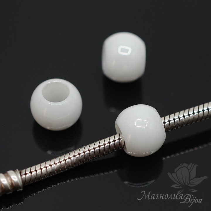 Ceramic bead 10:8mm, white