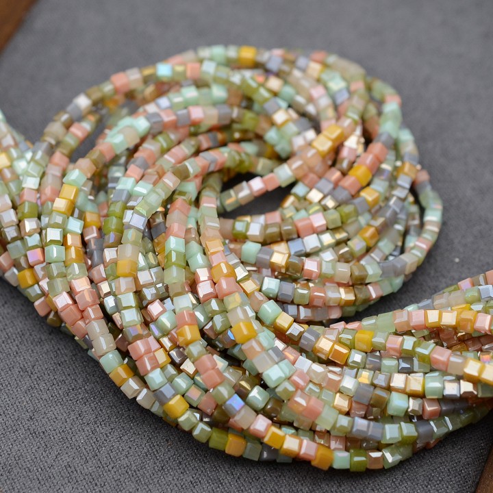 Кубик хрустальные бусины 2мм Микс 6 Оливковый, 1 нить(~178 бусин)