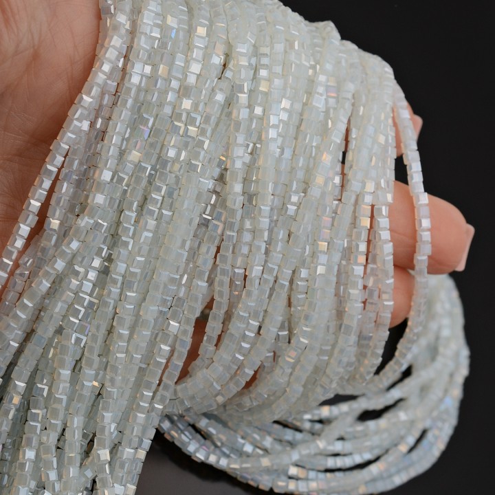 Кубик хрустальные бусины 2мм цвет белый Опал АВ, 1 нить(~185 бусин)