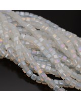 Кубик хрустальные бусины 4мм цвет белый Опал АВ, 1 нить(~100 бусин)