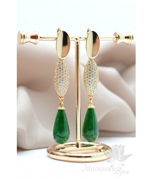Earrings with jade drops and luxury fittings, 18K gold plated