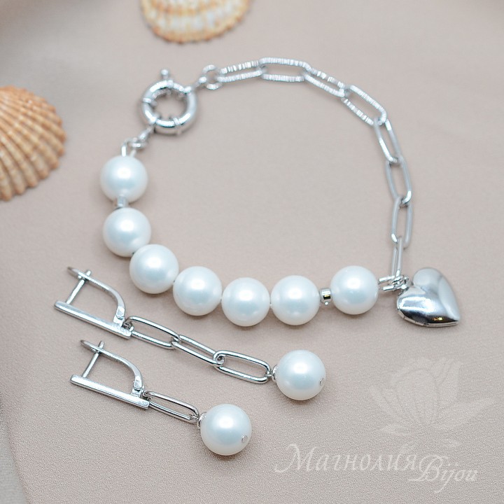 Set with Shell pearls and chains, rhodium plated