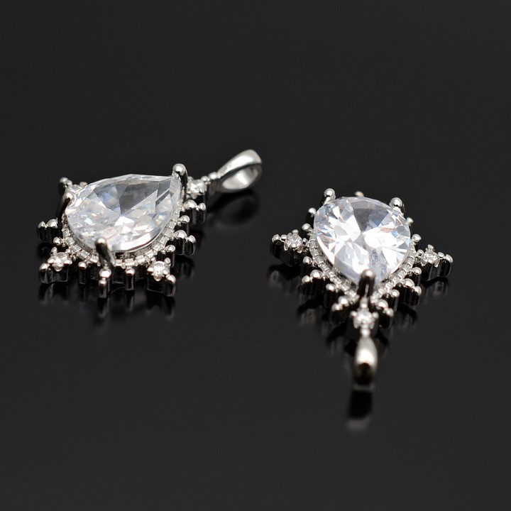 Colgante Rococó con circonita cúbica talla Pera, baño de rodio