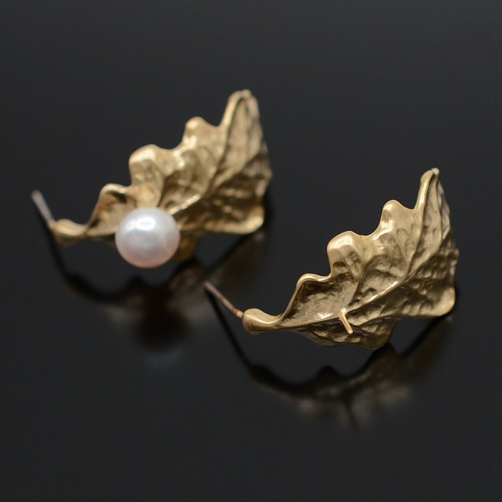 Leaf Stud Earrings matt gold plated, 1 pair