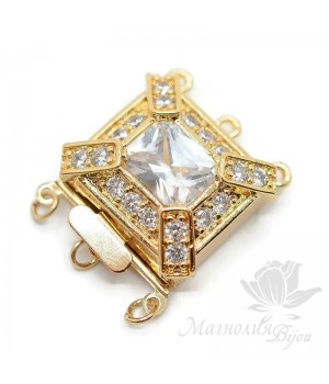 Square clasp with large cubic zirconia on 3 strands, 18 carat gold plated
