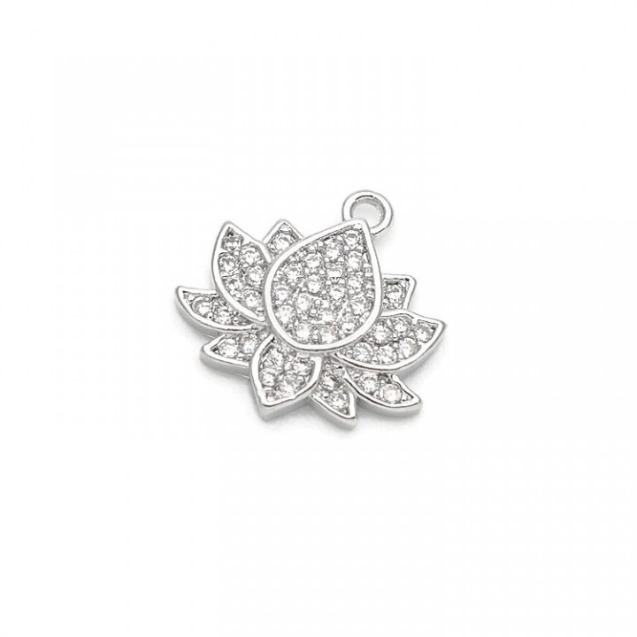 Lotus 13mm con circonitas, baño de platino