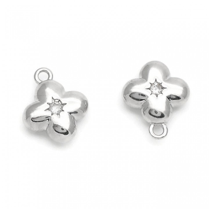 Trébol 11mm con circonitas, baño de platino