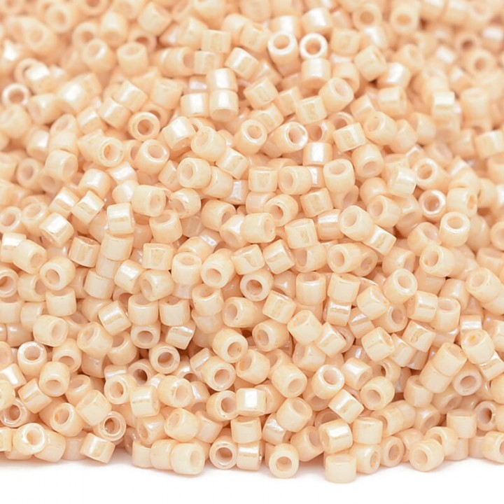 Delica Beads DB0205 Ceylon Beige, 5 grams