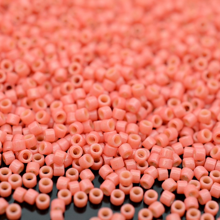 Бисер Delica DB2114 Duracoat Opaque Light Watermelon, 5 грамм