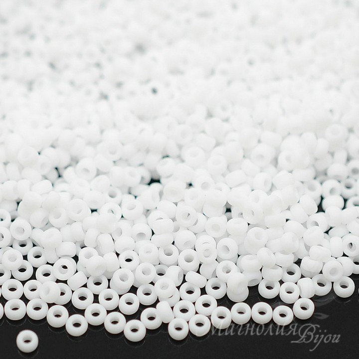 Round beads 0402F 11/0 Matte Opaque White, 5 grams