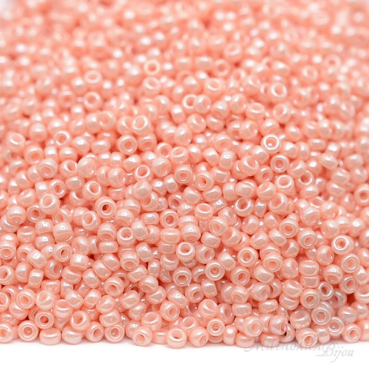 Beads round 0429 15/0 Opaque Salmon, 5 grams