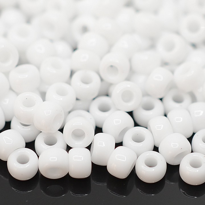 Round beads 0402 6/0 Opaque White, 10 grams