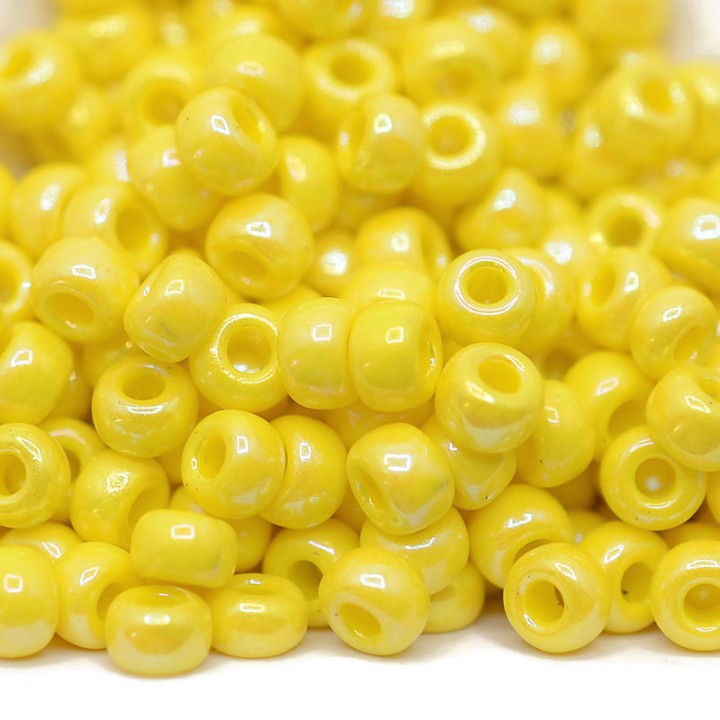 Round beads 0404R(0472) 6/0 Opaque Yellow AB, 10 grams