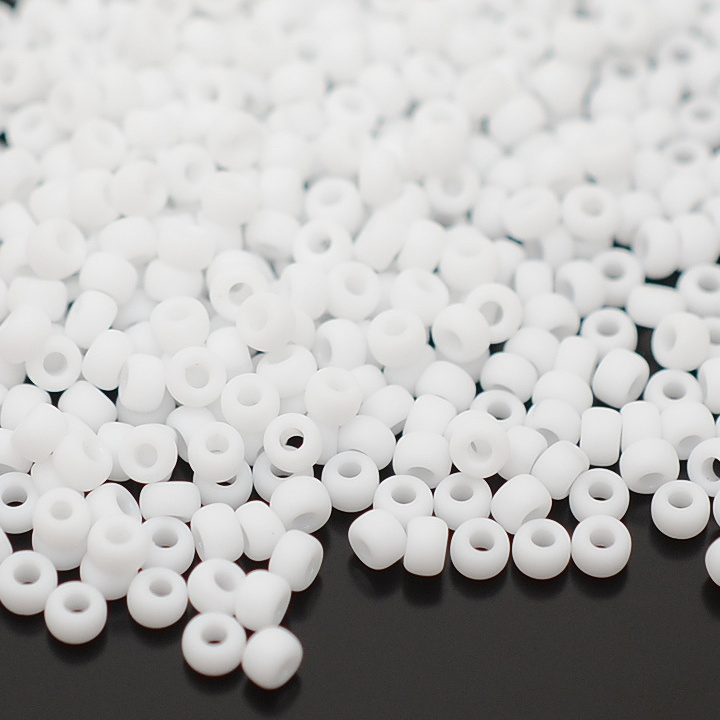 Round beads 0402F 8/0 Matte Opaque White, 5 grams