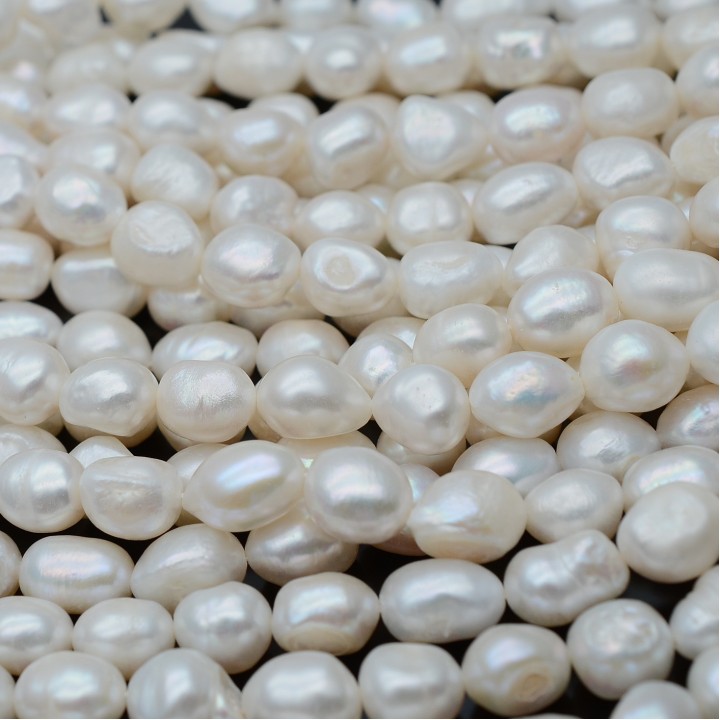 Natural Cultured Freshwater Pearl ~9-10mm baroque freeform white color, 1 strand