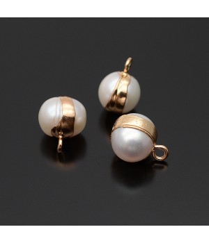 Baroque pearl pendant ~9-10mm, gold plated