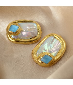 Baroque pearls with 18K galvanic coating and natural chalcedony, blue color