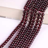 Гранат натуральный 5мм Grade AA, нить 40см