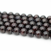 Гранат натуральный 8мм гладкий шар, нить 40см