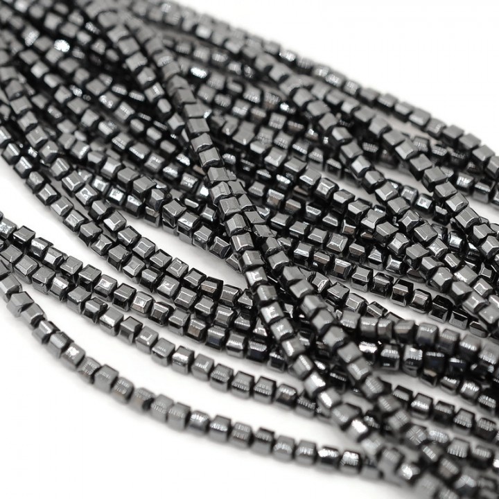 Non-magnetic Synthetic Hematite Cube Beads 3mm, 1 strand(~135 beads)