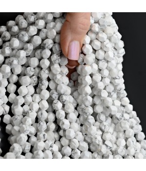 Говлит натуральный белый 8мм многогранник(наггетс)