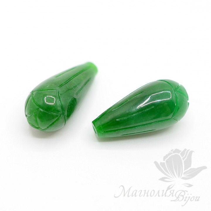 Jade Drop carved semi-drilled 20mm, 1 piece