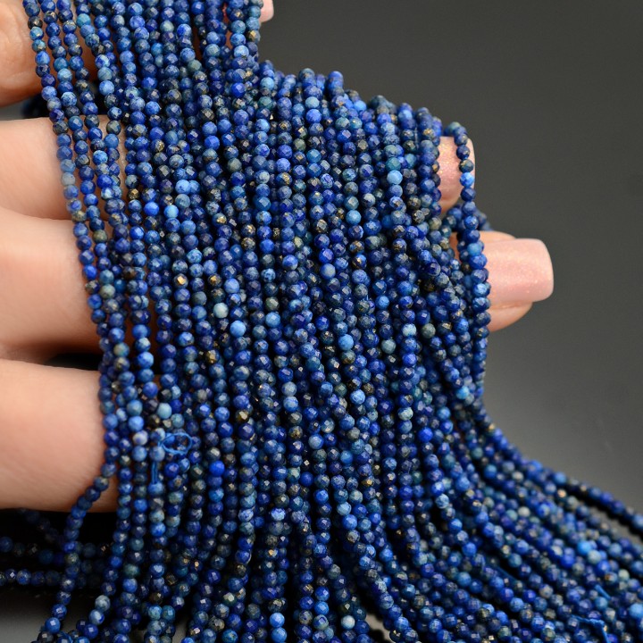 Лазурит(ляпис-лазурь) 2мм граненый шар, 1 нить