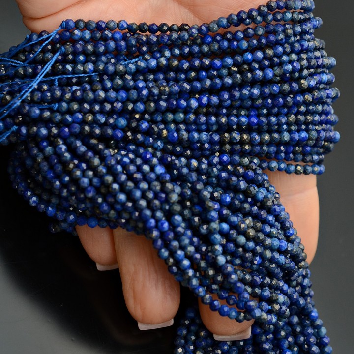 Лазурит(ляпис-лазурь) 3мм граненый шар, 1 нить