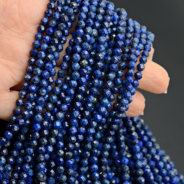 Лазурит(ляпис-лазурь) 4мм граненый шар, 1 нить