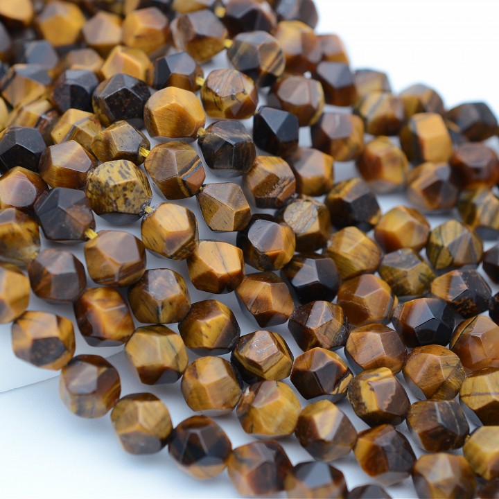 Ojo de Tigre natural 8mm forma poliedro, 1 hilo