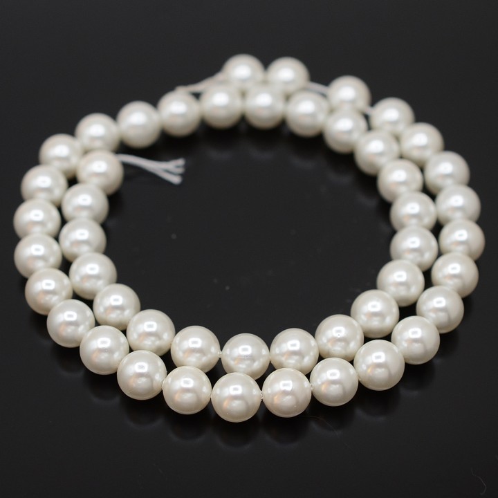 Tira de 45 cuentas de perla de concha 8mm, color blanco 