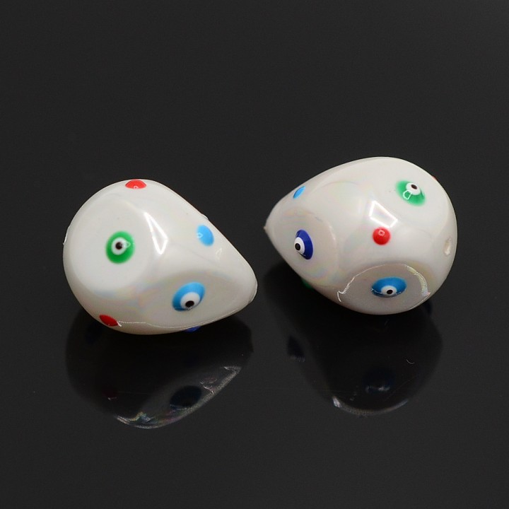Perla de nácar gota irregular con esmalte Ojo Turco, color blanco