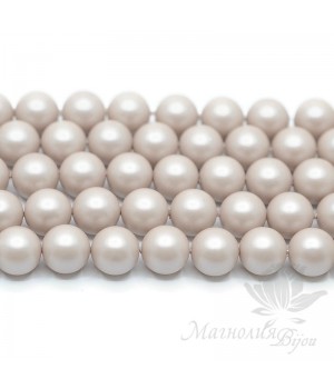 Mallorca pearls 10mm vintage pink matte satin, 5 pieces