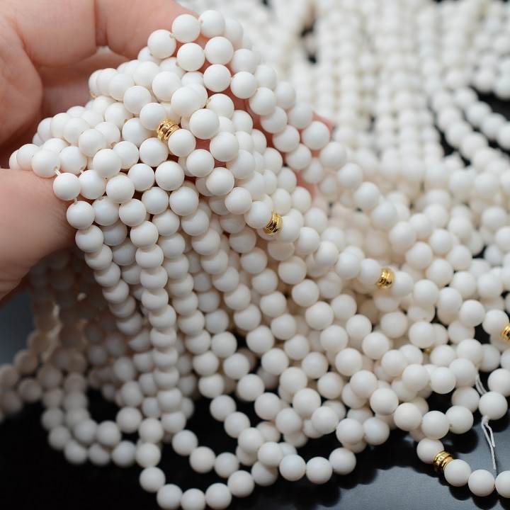 Round Shell Pearl beads 6mm matte, color white