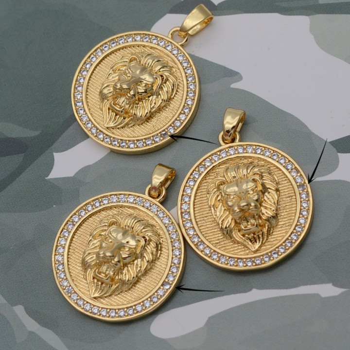 Precio reducido. Colgante Lion 22mm, dorado 18K
