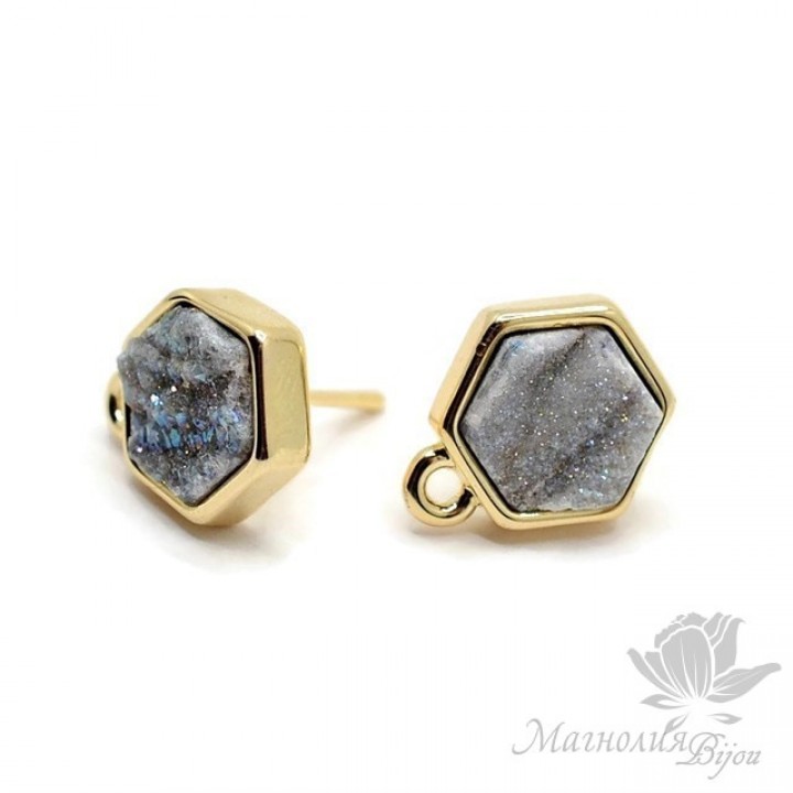 Studs with agate druze gray hexagonal, gilding 18 carats